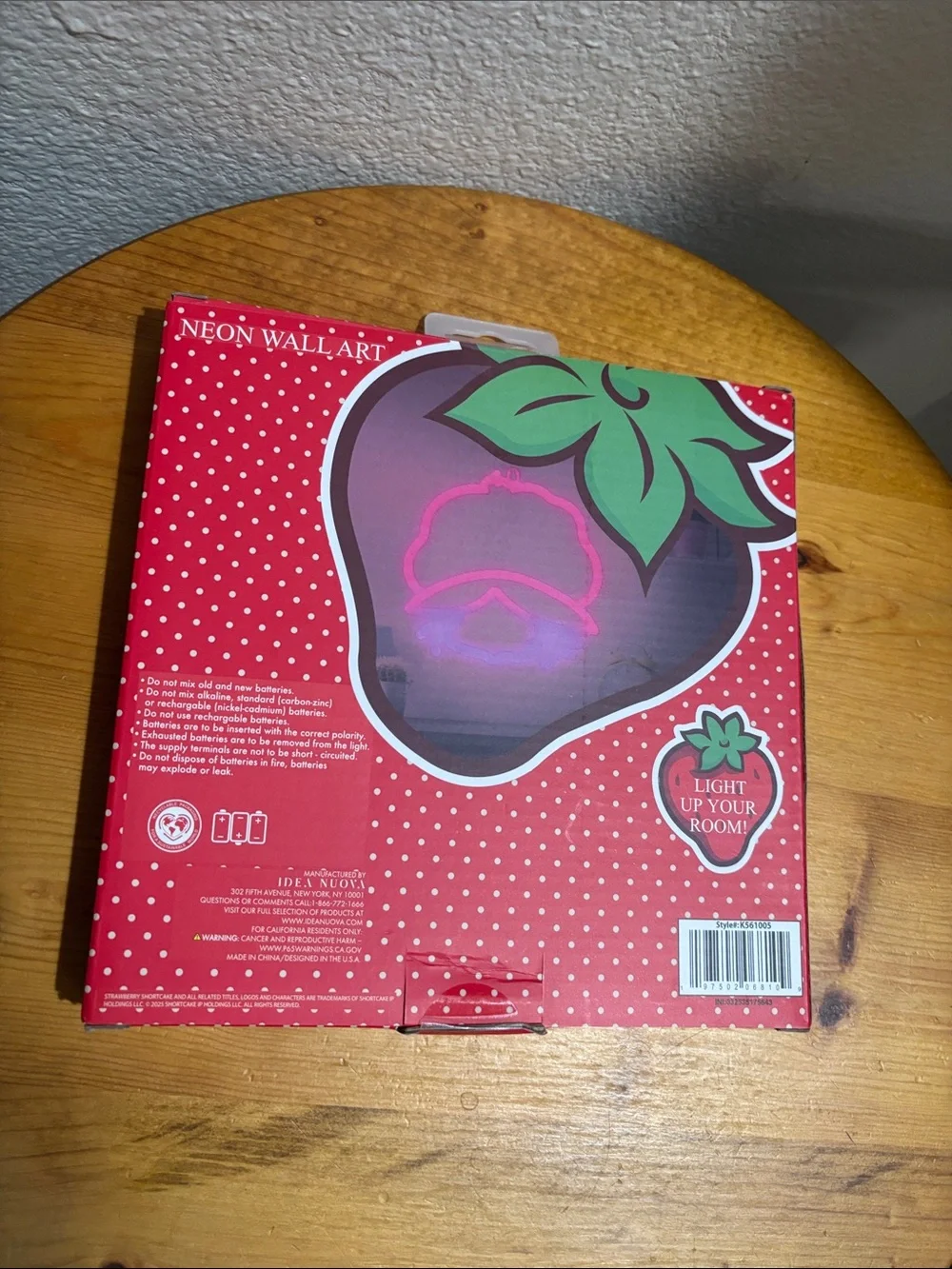 Idea Nuova Strawberry Shortcake Neon Wall Art NWT